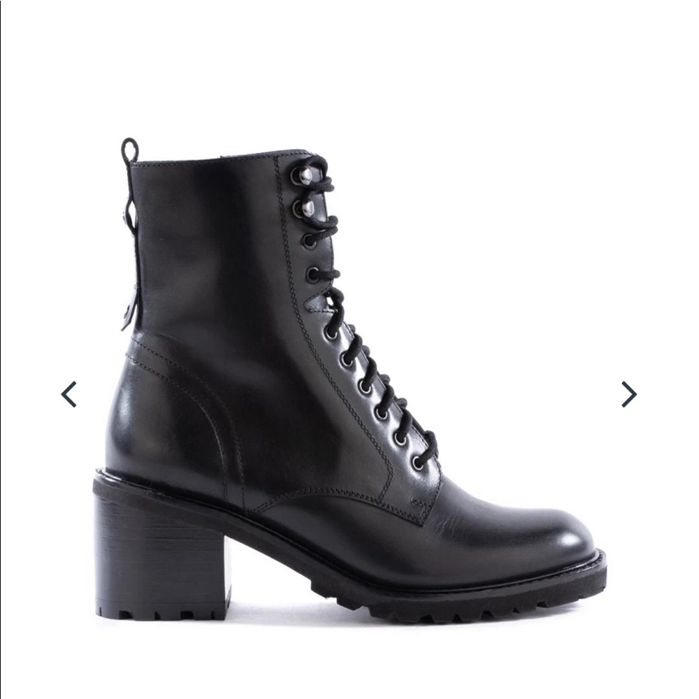 IRRESISTIBLE BOOT